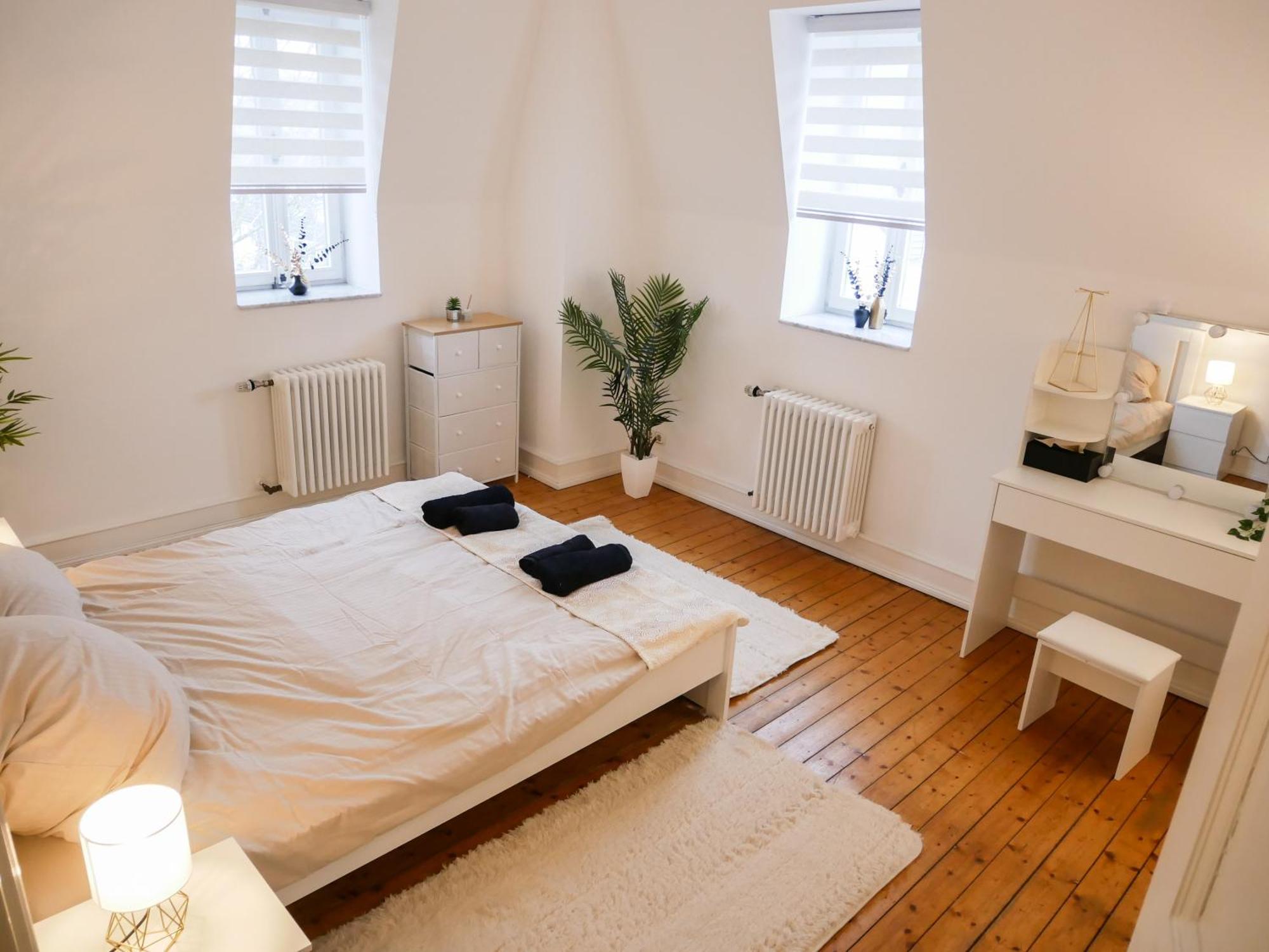 Aurelia Apartment *