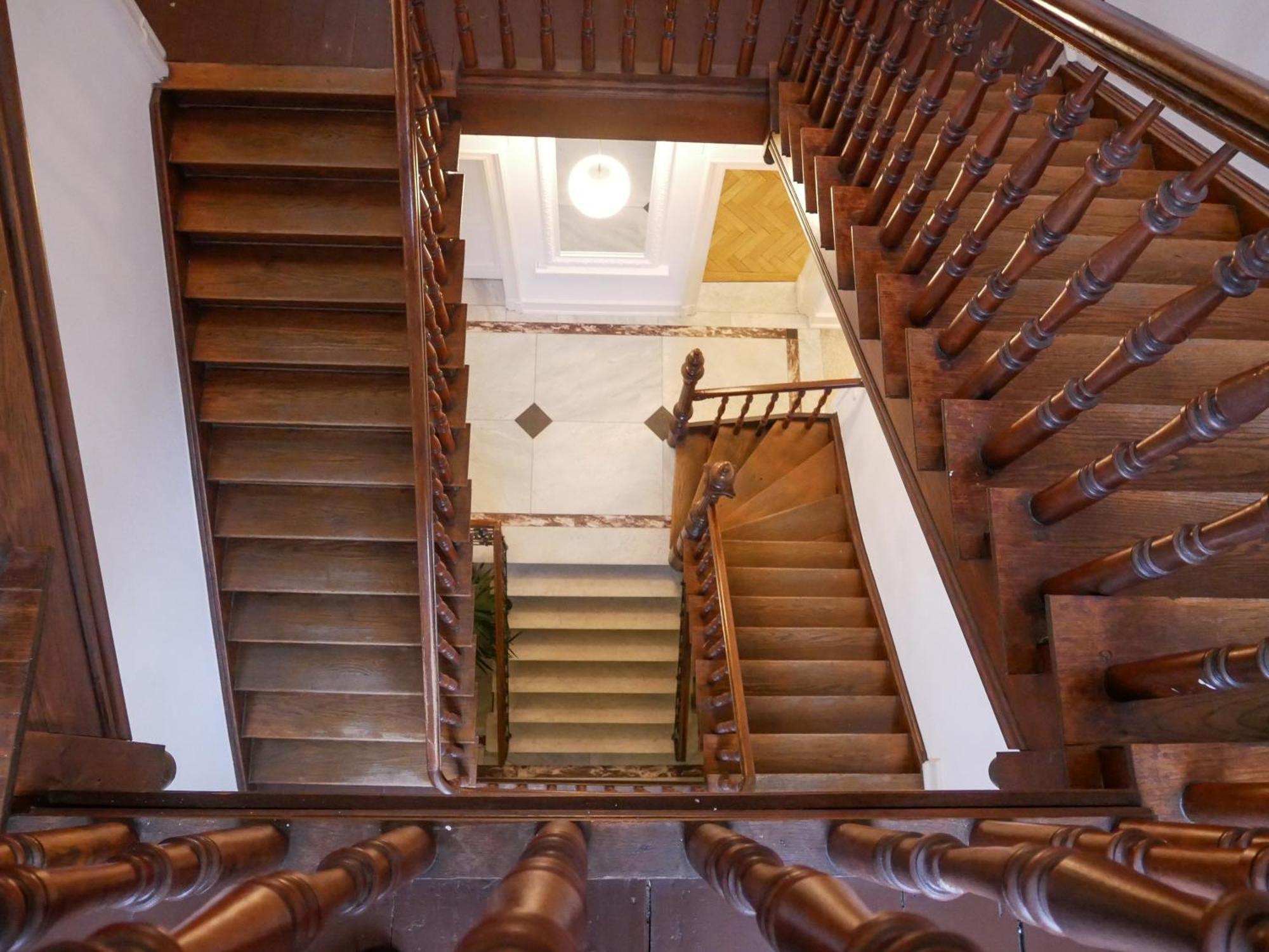 Aurelia Apartment