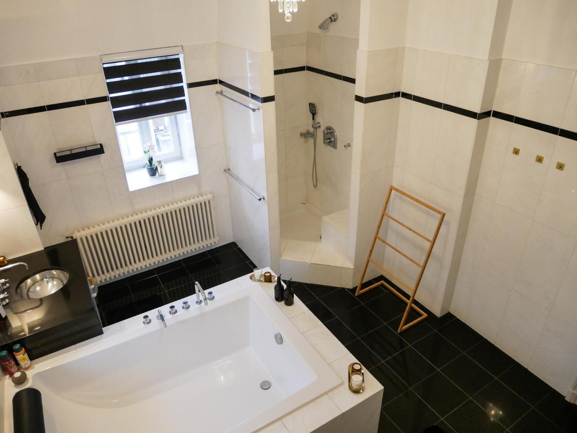 Aurelia Apartment